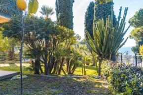 Lemon Apartment with Garden and Sea View by Wonderful Italy Bordighera